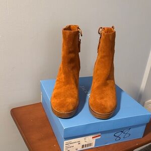 Jack Rogers brown Suede Boots